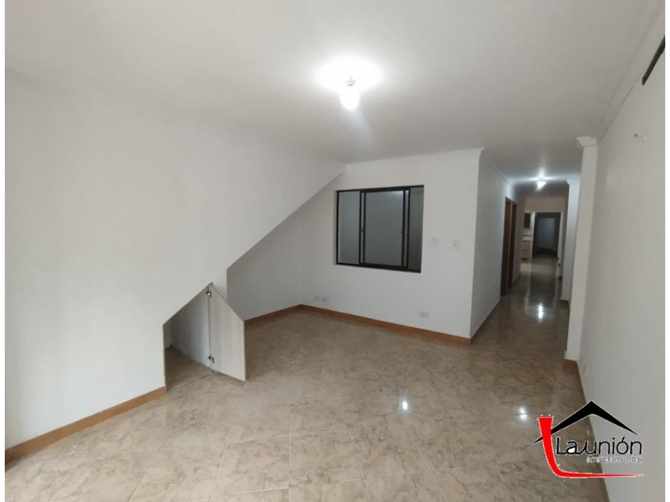 SE ARRIENDA APRTO SAN BERNARDO