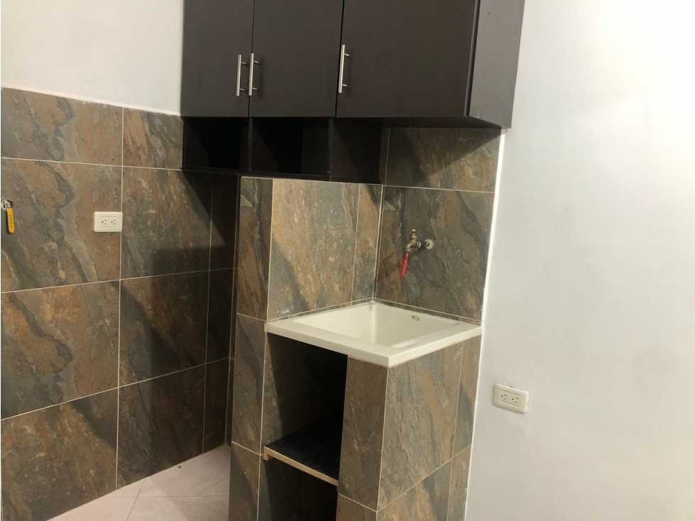 SE ARRIENDA APARTAESTUDIO EN BELEN LA GLORIA — foto 3