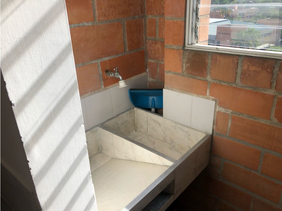 SE ARRIENDA APARTAESTUDIO EN EL SECTOR BELEN LOS ALPES — foto 3