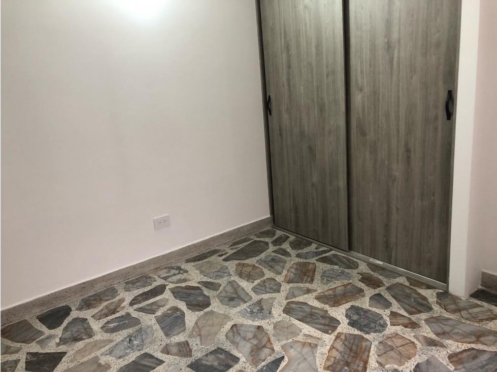 SE ARRIENDA APARTAMENTO EN SANTA TERESITA — foto 3