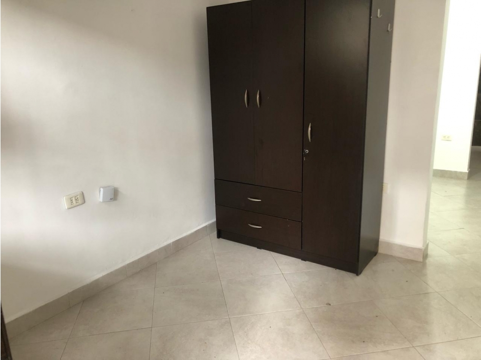 SE ARRIENDA APARTAESTUDIO EN BELEN LA GLORIA — foto 4