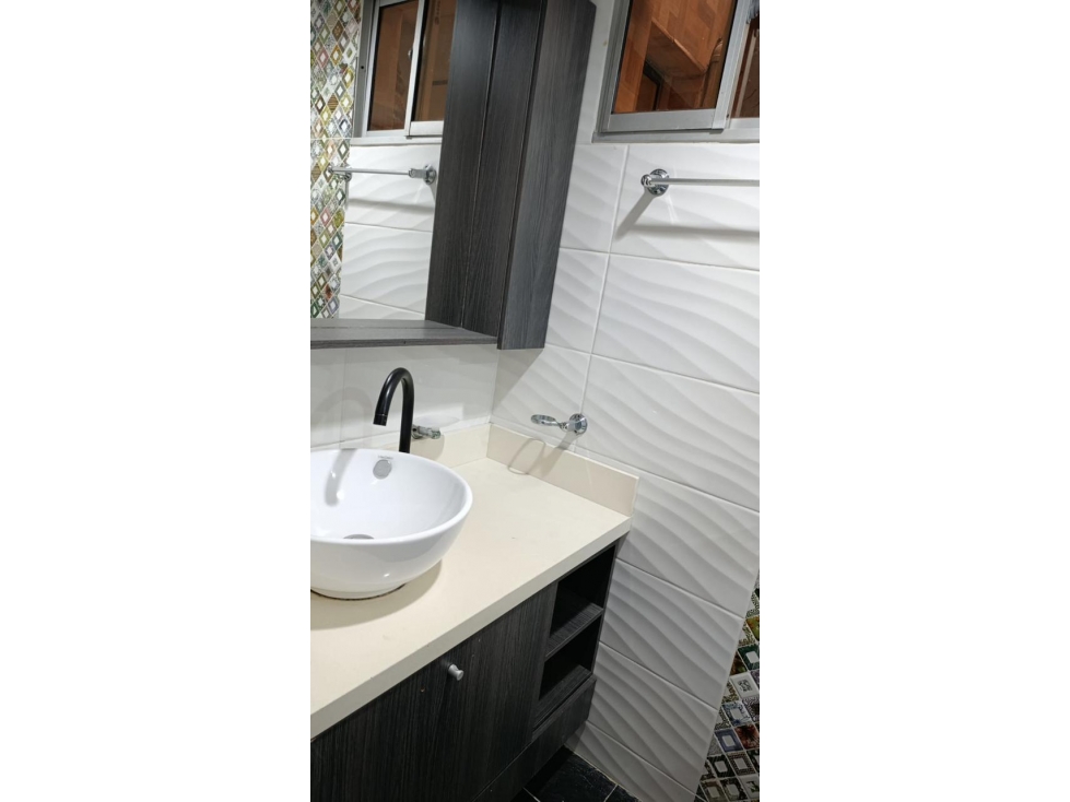 SE ARRIENDA APARTAMENTO EN SANTA TERESITA — foto 3