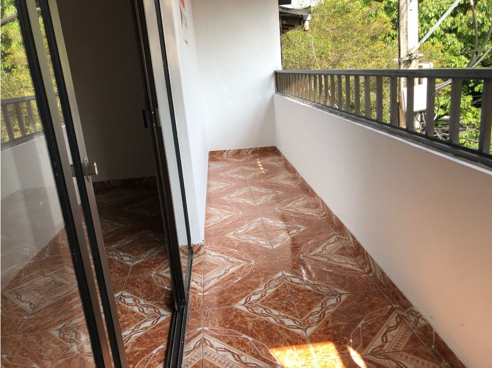SE ARRIENDA APARTAMENTO TERCER PISO, EN EL EL DANUBIO-LA AMERICA — foto 5