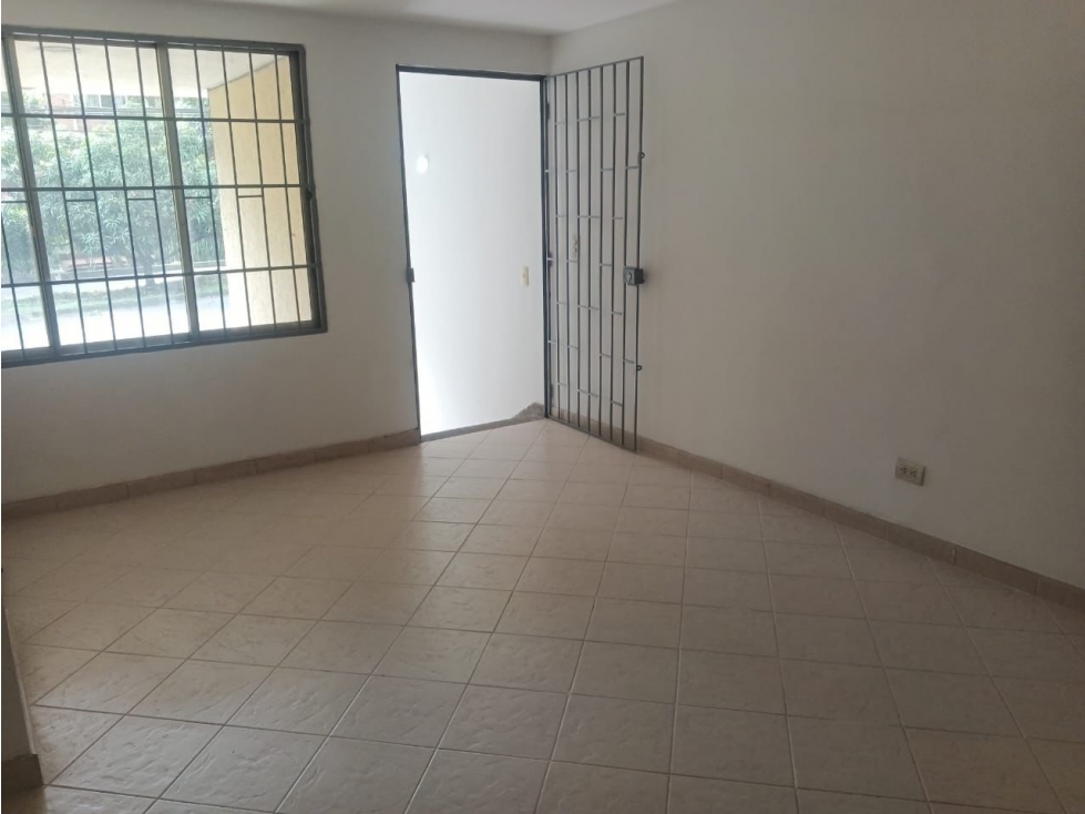 SE ARRIENDA APARTAESTUDIO EN BELEN ROSALES — foto 4