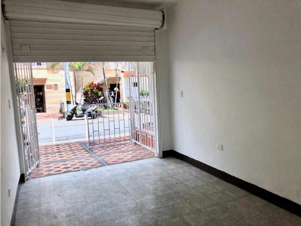 SE ARRIENDA LOCAL EN BELEN LA GLORIA — foto 3