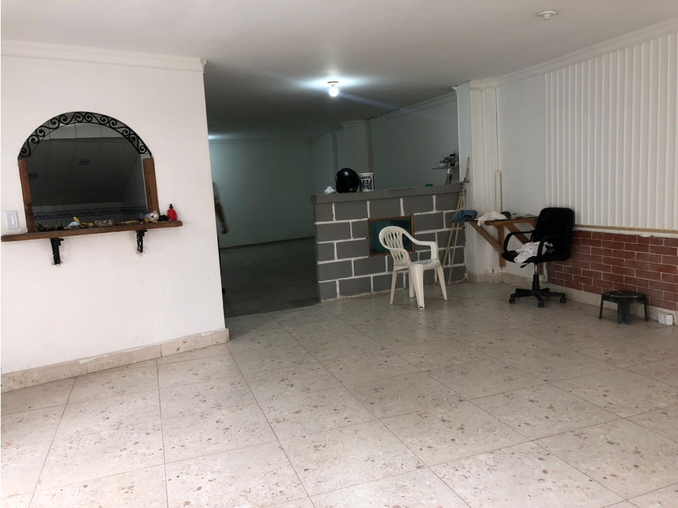 SE ARRIENDA LOCAL EN LAURELES — foto 5