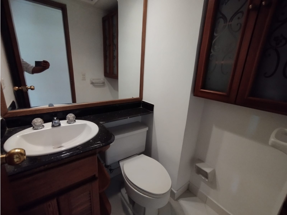 SE ARRIENDA APARTAMENTO EN EL SECTOR DE LAURELES — foto 6