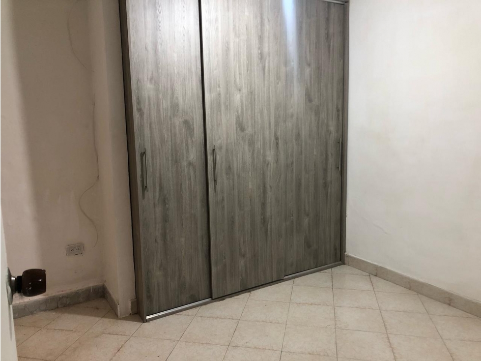 SE ARRIENDA APARTAMENTO EN EL SECTOR BELEN LAS PLAYAS PRIMER PISO — foto 4