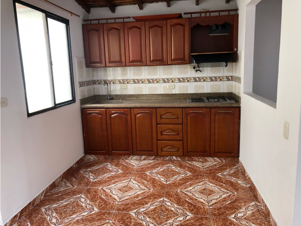 SE ARRIENDA APARTAMENTO TERCER PISO, EN EL EL DANUBIO-LA AMERICA — foto 2
