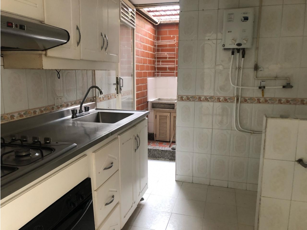 SE ARRIENDA APARTAMENTO EN EL SECTOR BELEN LOS ALPES