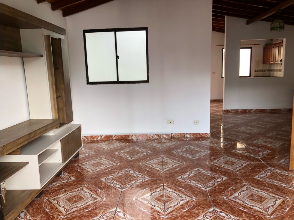 SE ARRIENDA APARTAMENTO TERCER PISO, EN EL EL DANUBIO-LA AMERICA