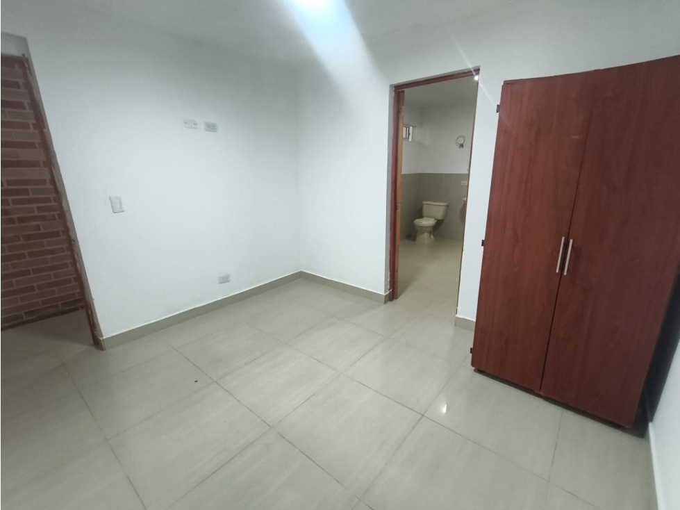 SE ARRIENDA APARTAMENTO PRIMER PISO EN SAN BERNARDO — foto 3