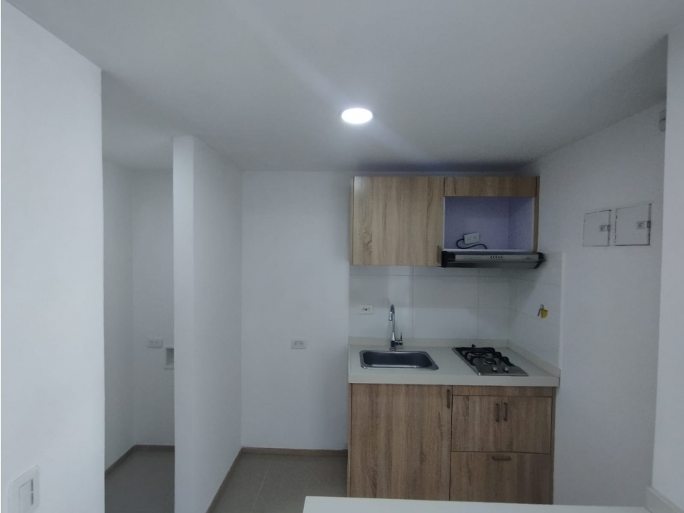 Aparta-estudio en arriendo sector manchester — foto 3