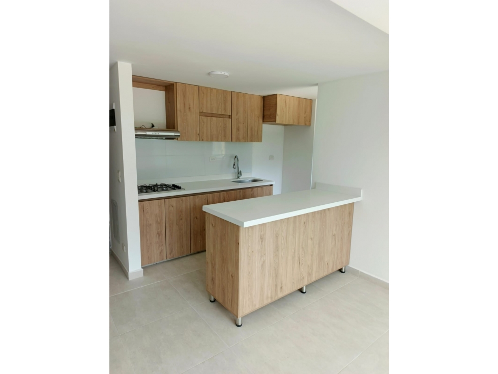 Arriendo apartamento en el sector de bucaros — foto 2