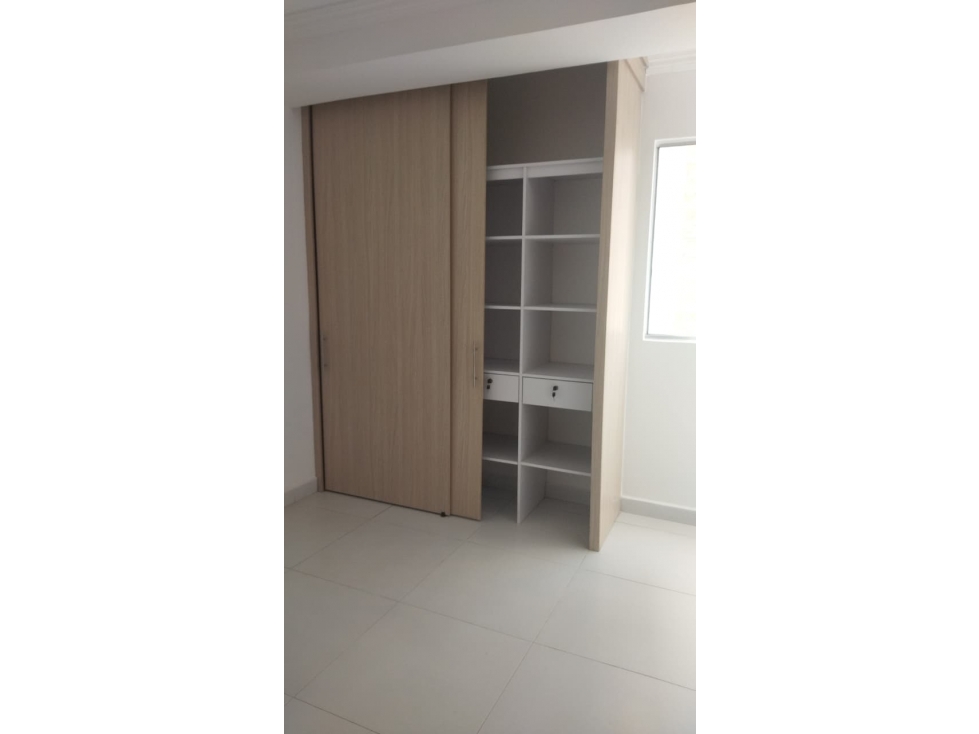 ARRIENDO APARTAMENTO EN EL SECTOR DE NAVARRA — foto 3
