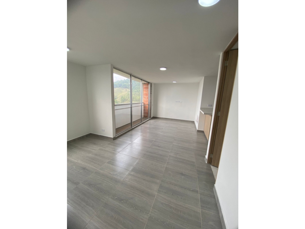 Arriendo apartamento en el sector de bucaros solana