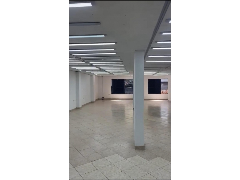Bodega en arriendo sector barrio obrero - 1