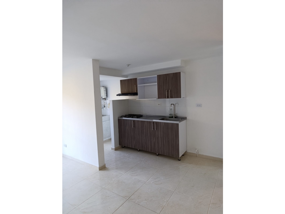 DISPONIBLE PARA LA VENTA