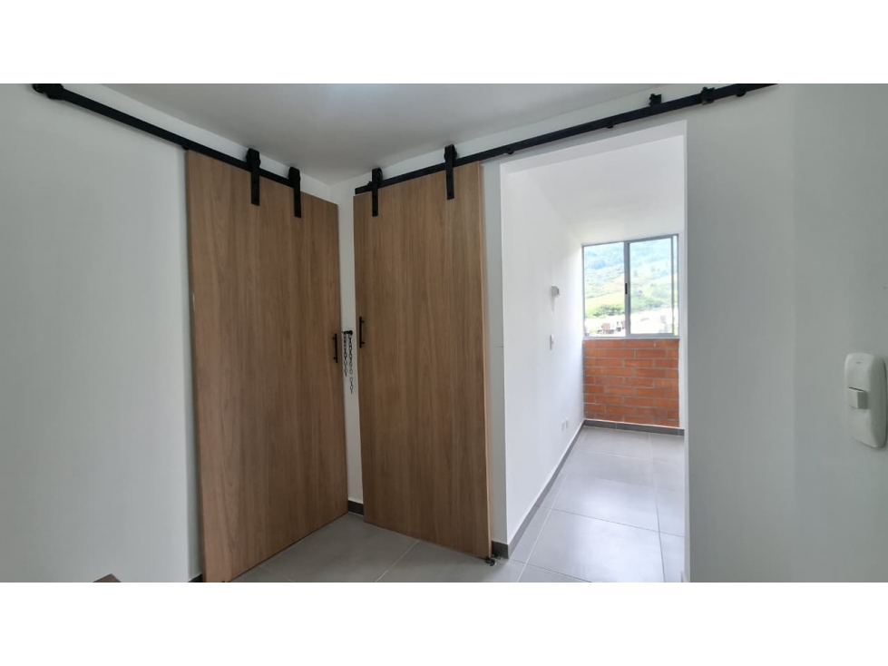ARRIENDO APARTAMENTO EN EL SECTOR DE NAVARRA — foto 3