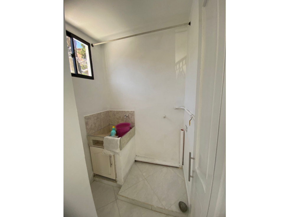 Arriendo apartamento en el sector cumbre — foto 2
