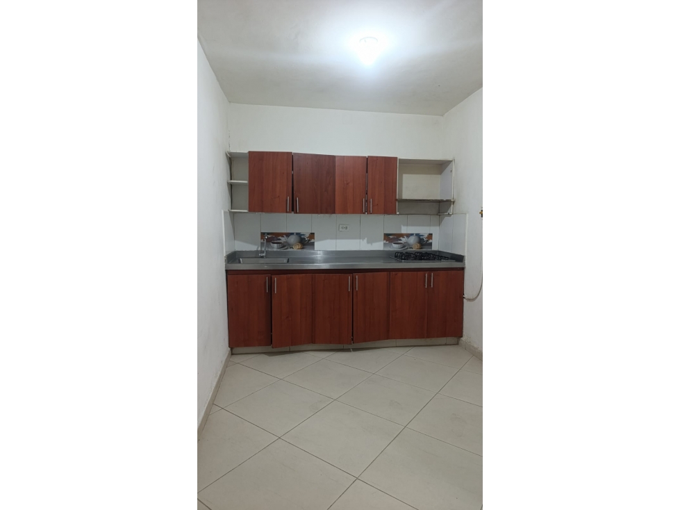 ARRIENDO APARTAMENTO EN EL SECTOR DE EL CAIRO — foto 2