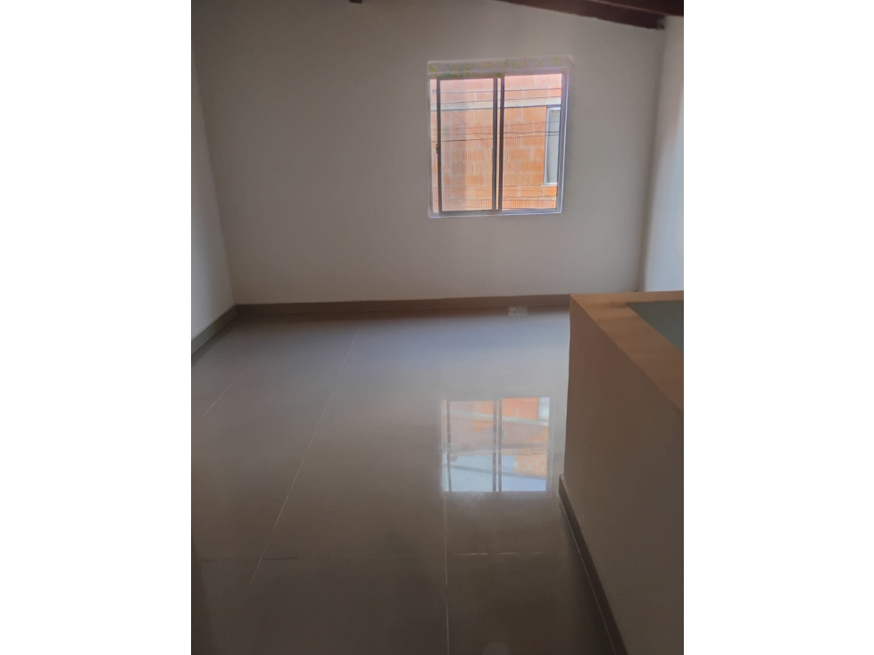 disponible sector niquia — foto 6