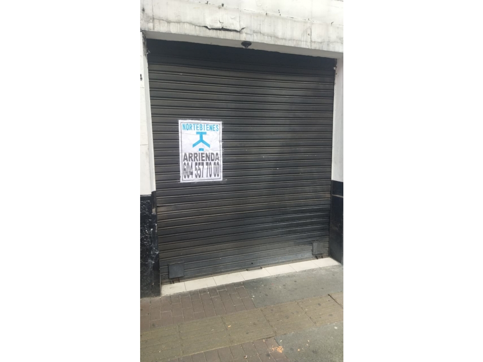 ARRIENDO LOCAL EN EL SECTOR DE MANCHESTER - 1