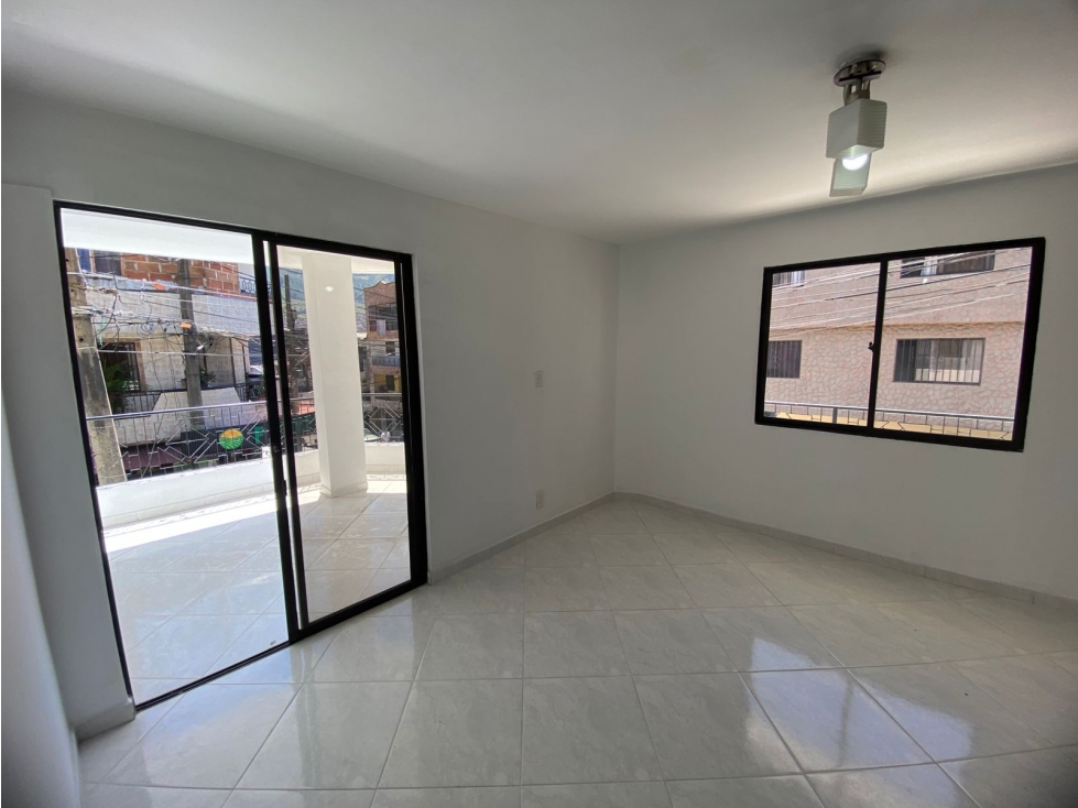 Arriendo apartamento en el sector cumbre — foto 3