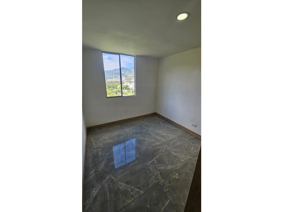 ARRIENDO APARTAMENTO EN EL SECTOR DE NIQUIA — foto 3