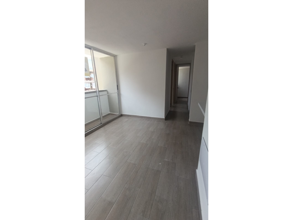 ARRIENDO APARTAMENTO EN EL SECTOR DE SERRAMONTE — foto 4