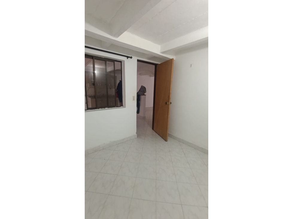 ARRIENDO APARTAMENTO EN EL SECTOR DE NAVARRA — foto 4