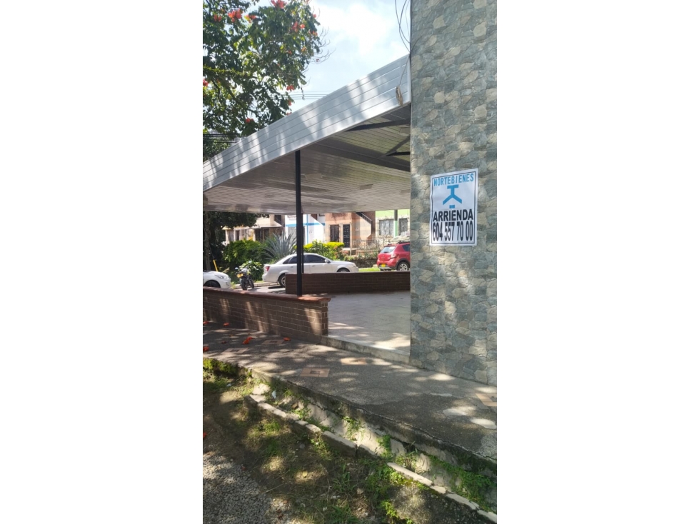 ARRIENDO LOCAL EN EL SECTOR DE SANTANA