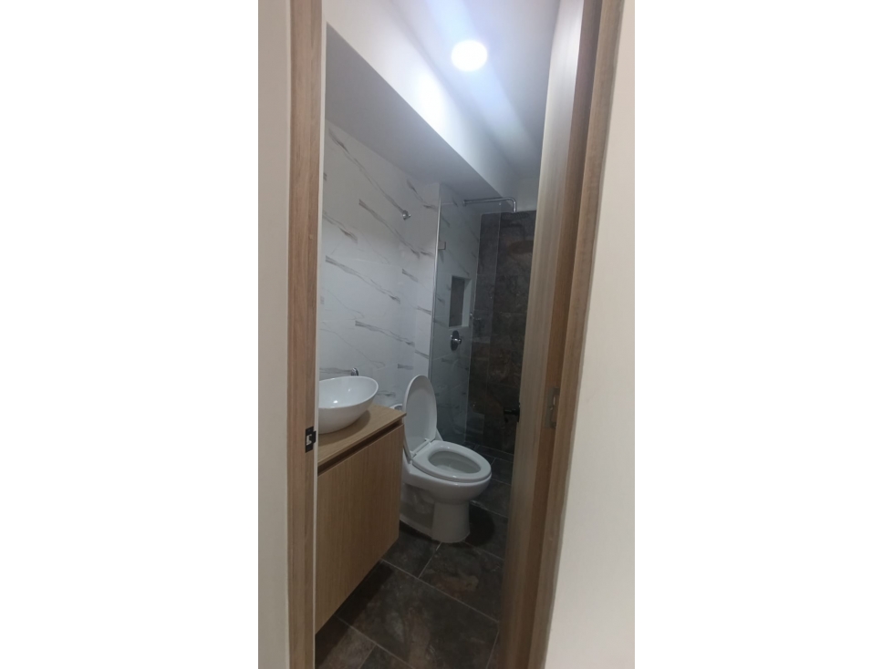 ARRIENDO APARTAMENTO EN EL SECTOR DE SERRAMONTE — foto 5