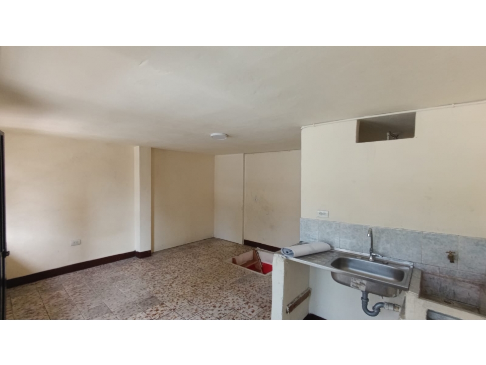 ARRIENDO LOCAL EN EL SECTOR DE MANCHESTER — foto 6