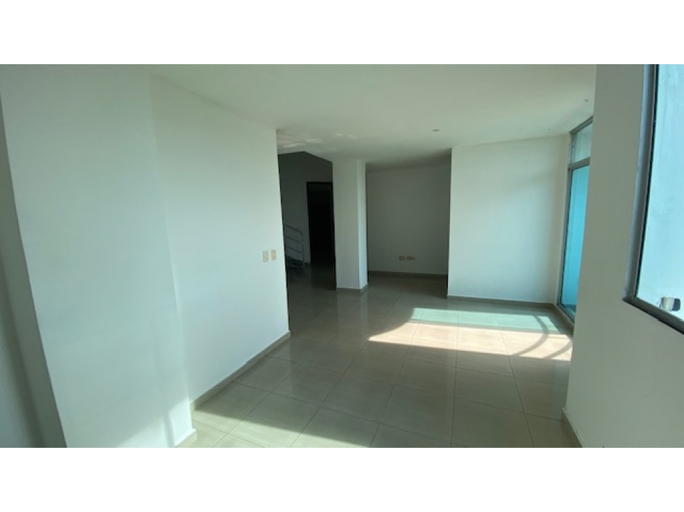 ApartaDUPLEX, LOS ALPES, B/QLLA Estratégico — foto 3