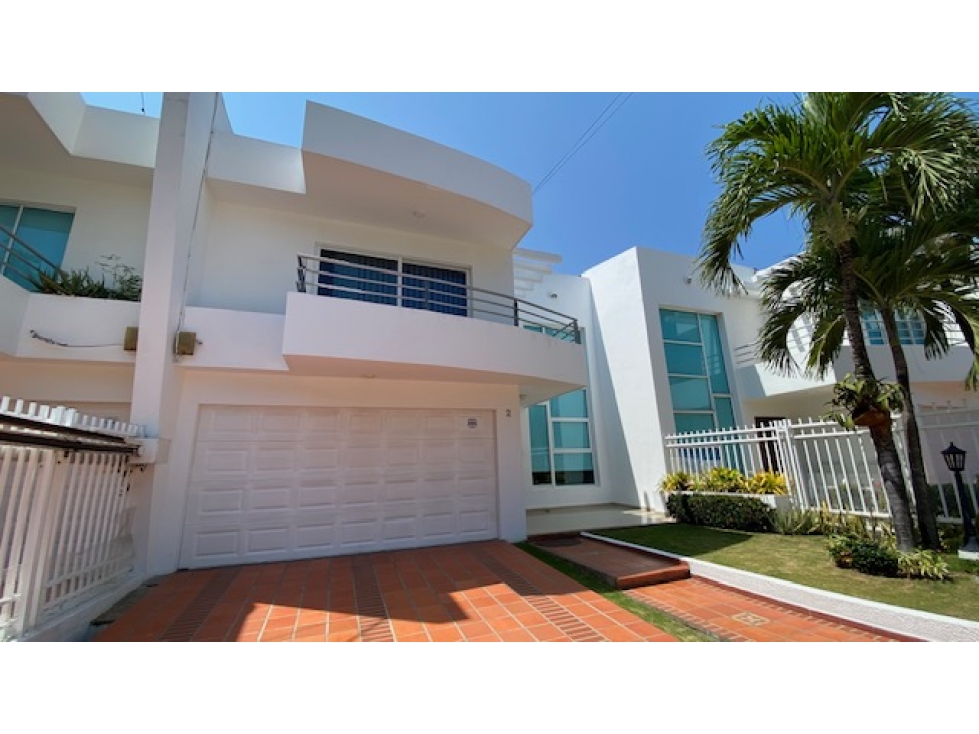 VENDO MODERNA CASA EN VILLA SANTOS B/quilla