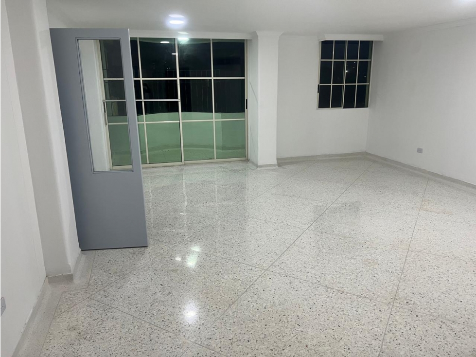 VENDO PENT-HOUSE 200 M2 en Granadillo Barranquilla, 2 Terrazas