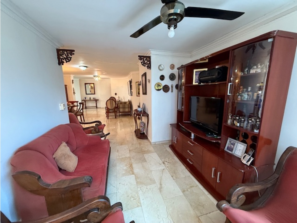 VENDO ESTRATEGICO EN GRANADILLO - B/Quilla - 3/2 + terraza — foto 3