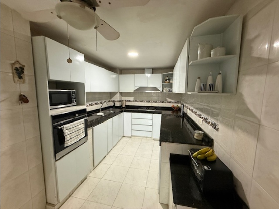 VENDO ESTRATEGICO EN GRANADILLO - B/Quilla - 3/2 + terraza — foto 5