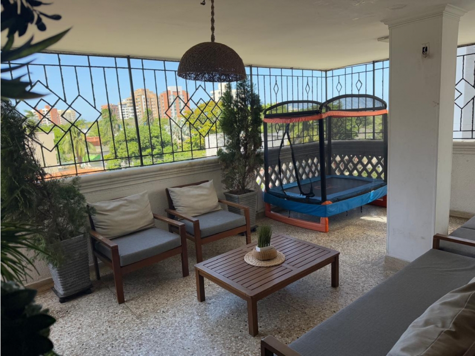 VENTA O PERMUTA BELLO APARTAMENTO VILLA COUNTRY BQUILLA - 300M2