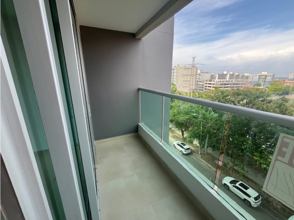 EN VENTA ESTRATEGICO APARTAMENTO RIOMAR CON TODO — foto 3