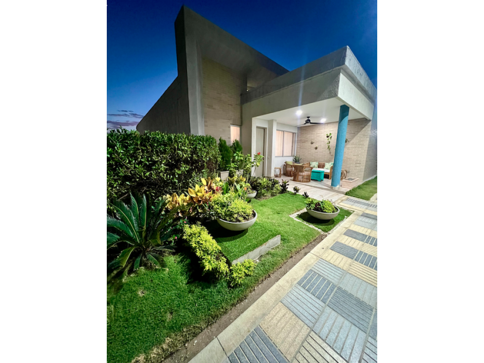 EXCLUSIVO VENDO CASA MODERNA - Frente al Mar a 15 Min de B/quilla: — foto 2