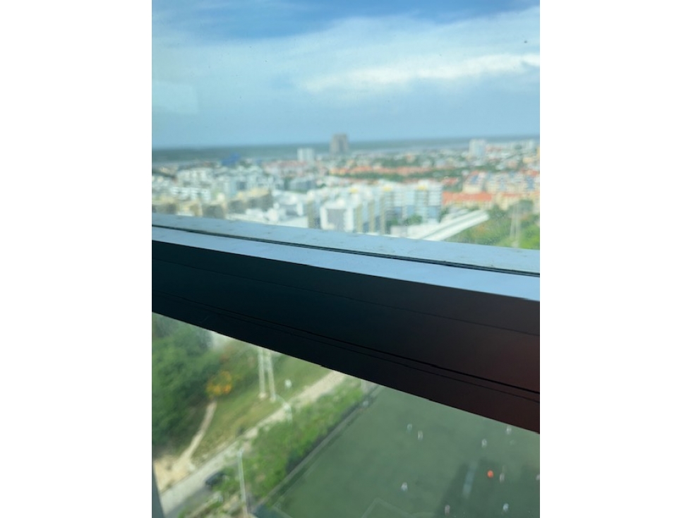 EN VENTA ESTRATEGICO APARTAMENTO RIOMAR CON TODO — foto 5
