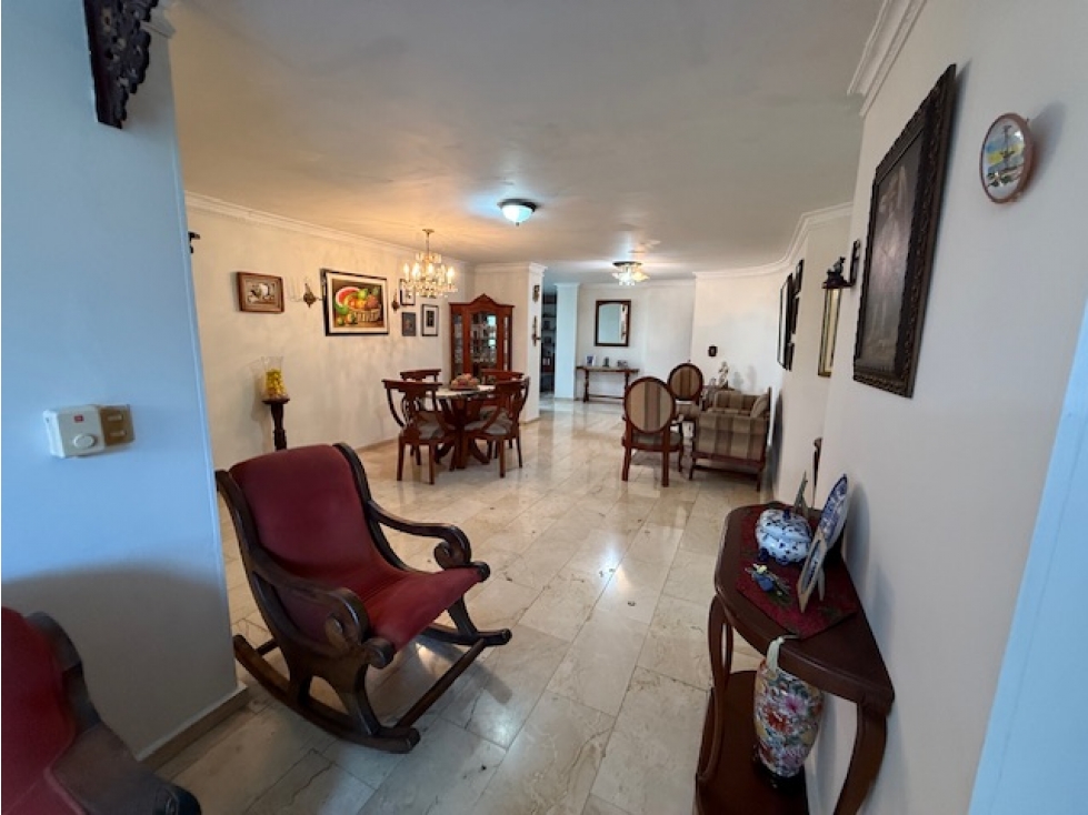VENDO ESTRATEGICO EN GRANADILLO - B/Quilla - 3/2 + terraza — foto 2