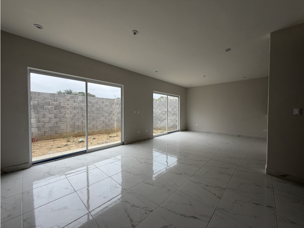 Casa en Venta en Peninsula Priv. Residencial Guadalupe, Nuevo Leon — foto 2