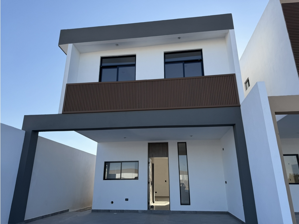 Casa en venta en General Escobedo - 1
