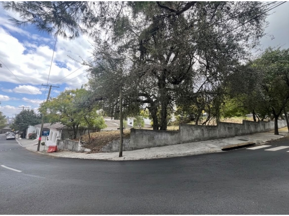 Terreno en Venta en Colonial de la Sierra, San Pedro Garza García - 2