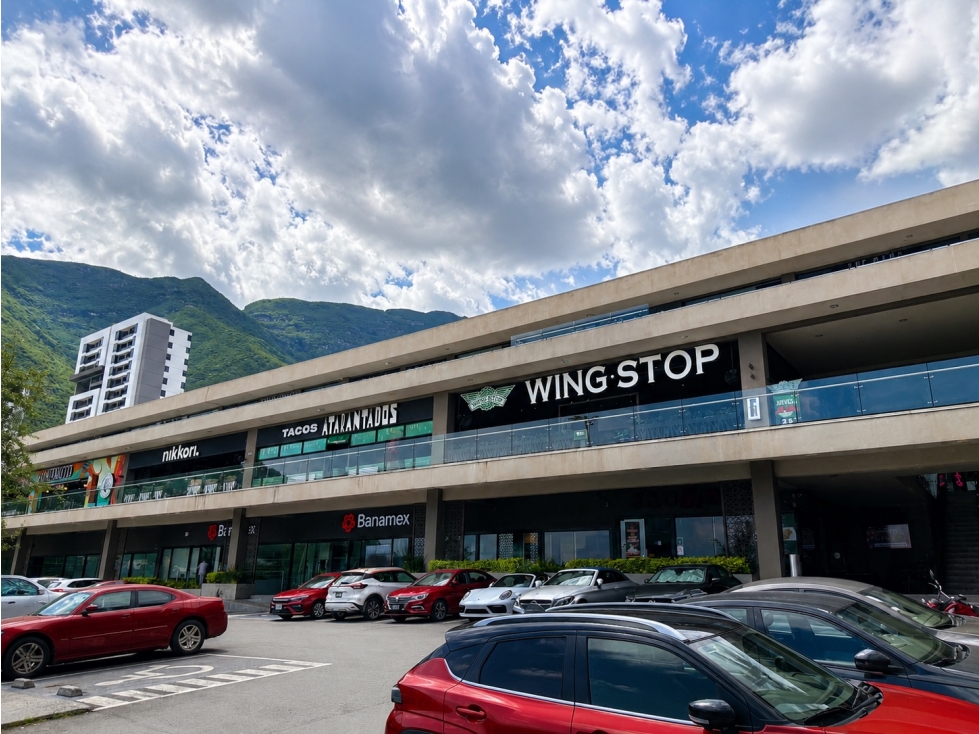 Locales en Plaza Comercial, Colinas de San Jeronimo, Monterrey NL — foto 5