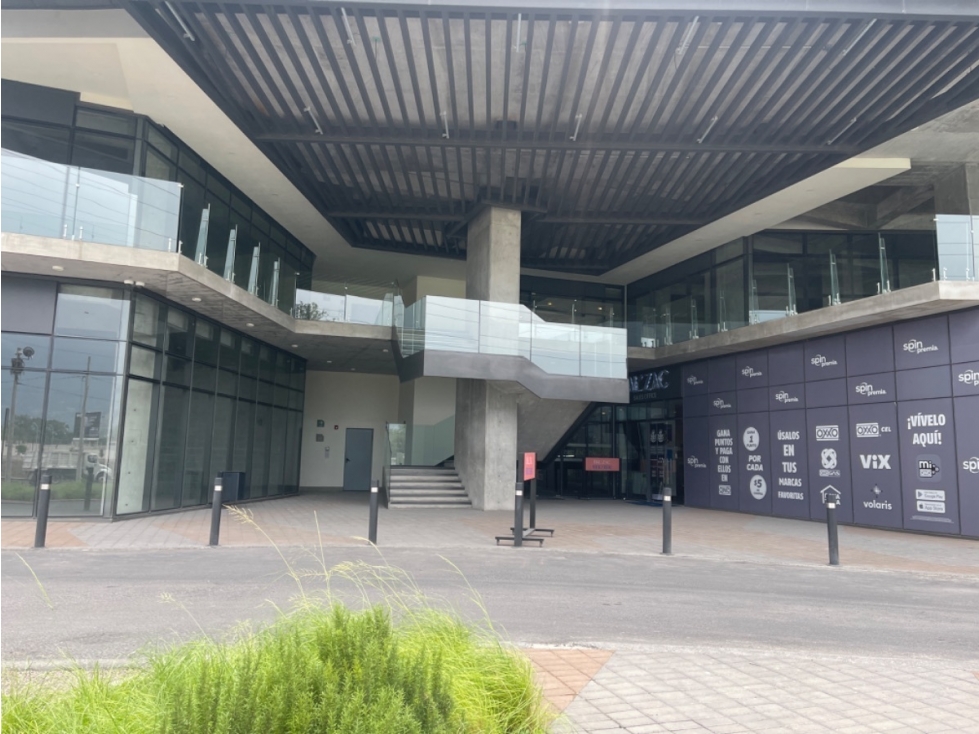 Locales Comerciales en renta Torre Balzac, Santa María Monterrey N.L. - 1