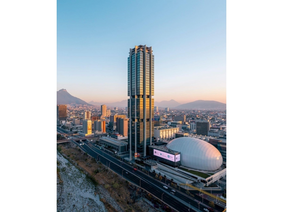 Oficinas en renta Pabellón M, Centro de Monterrey N.L.
